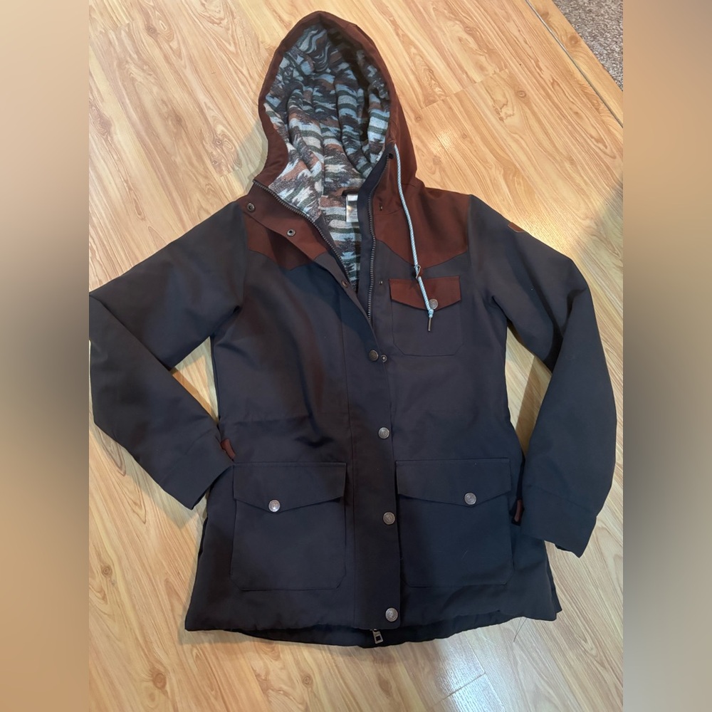 Women's Cinch Brand Winter Jacket - size Small